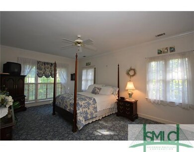 Master Bedroom. Bring the kingsize bed and enjoy t