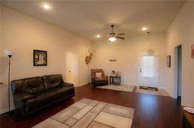 2613 Anchor Dr, Marrero, LA 70072 - photo 2