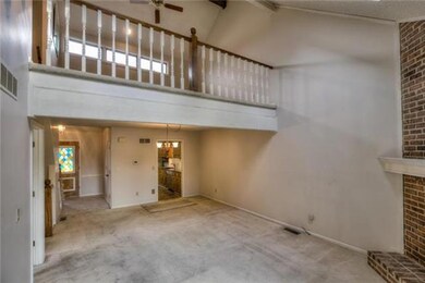 8546 Westgate St, Lenexa, KS 66215 - photo 5