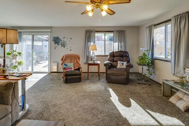 6-web-or-mls-2010 SW Reindeer Ave-6