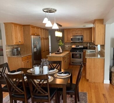 14 Waring Rd, Natick, MA 01760 - photo 2