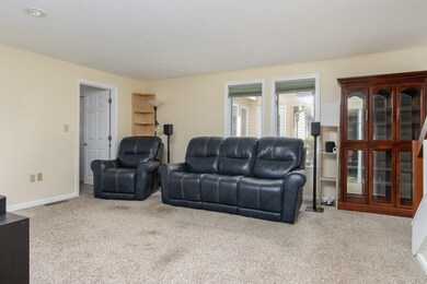2 Drury Ln unit 1, Nashua, NH 03064 - photo 6