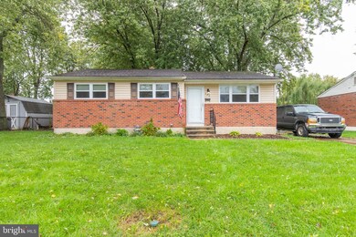 738 W 11th St, New Castle, DE 19720 - photo 3