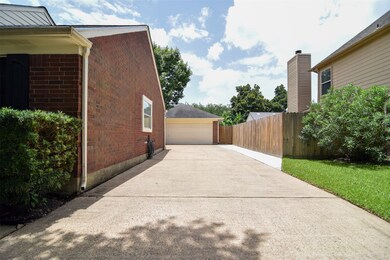 4010 Hazelwood Dr, Pearland, TX 77584 - photo 3