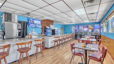 Interior Restaurant 1-2