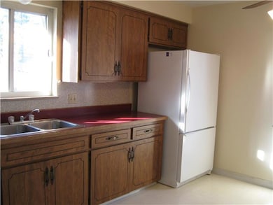 134 Desantis Dr, Columbus, OH 43214 - photo 4