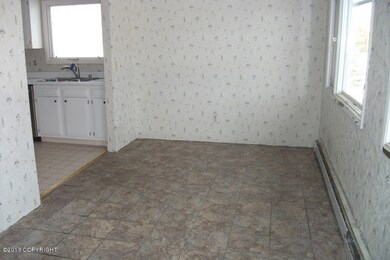 Dining & View to Kitchen