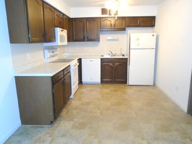 7 Sunset Dr unit B, Freeburg, IL 62243 - photo 6