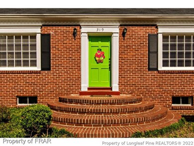 319 Pinecrest Dr, Fayetteville, NC 28305 - photo 3