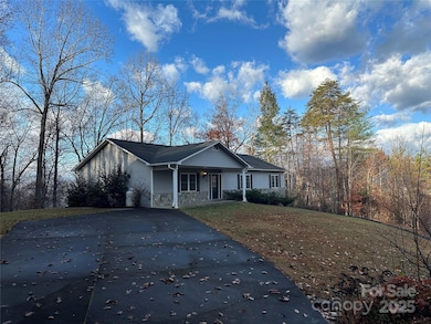 89 Bobcat Path, Marion, NC 28752 - photo 2