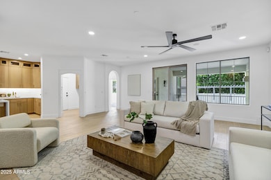 2774 E Valencia St-24