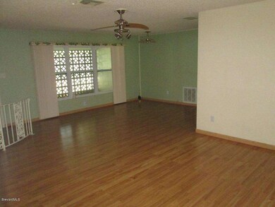 Living Rm2