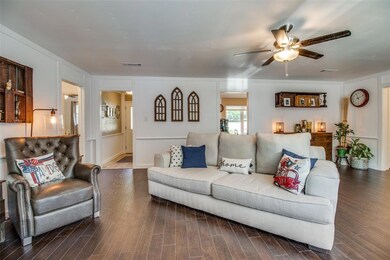 730 Deleon St, Denison, TX 75020 - photo 3