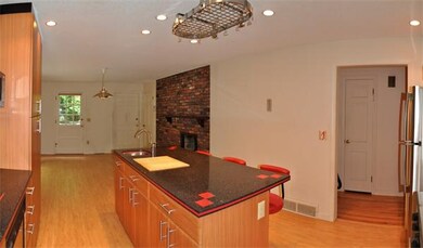 246 Middle St, Amherst, MA 01002 - photo 6