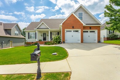 215 Hunting Ridge Cir, Rock Spring, GA 30739 - photo 2