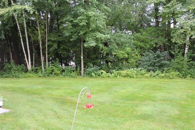 29 Barbara Ln, Hudson, NH 03051 - photo 4