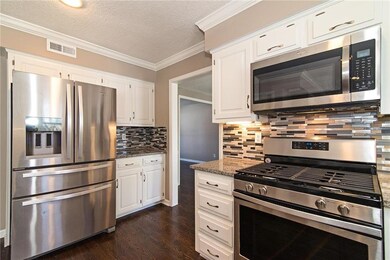 10435 Haskins St, Lenexa, KS 66215 - photo 6