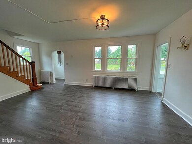 207 Wicklow Rd, Glen Burnie, MD 21061 - photo 4