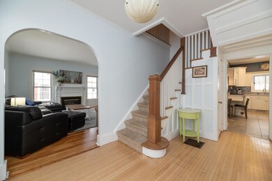 767 Phoenix St-3