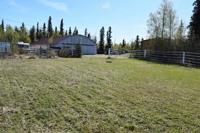 Riding arena