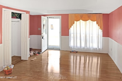 4036 W Pine St, Moss Point, MS 39563 - photo 3