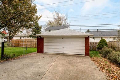 5282 Hazelwood Rd, Columbus, OH 43229 - photo 2