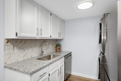 3650 Gettysburg Ave S unit 100, Saint Louis Park, MN 55426 - photo 5