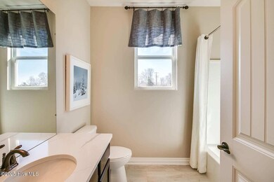 Bedrock - Loft bath
