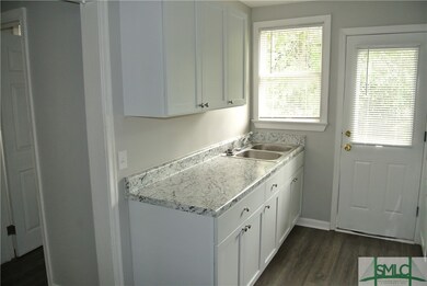 1718 E 39th St, Savannah, GA 31404 - photo 5