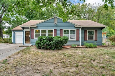 800 Madeline Ln, Lawrence, KS 66049 - photo 2