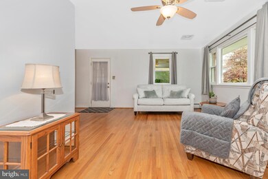6103 Dover St, Frederick, MD 21704 - photo 5