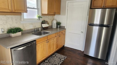 13680 Agnes St, Southgate, MI 48195 - photo 4