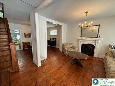 35 W Broadway, Jim Thorpe, PA 18229 - photo 3