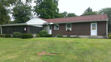 3484 Lanark Rd, Coopersburg, PA 18036 - photo 5