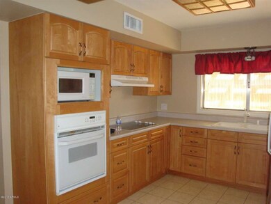 3620 Mercer Ln 006