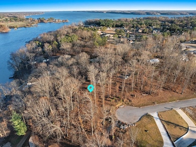 908 Bridgewater Dr, Florence, AL 35634 - photo 5