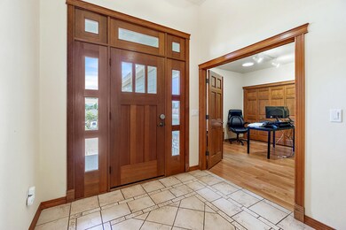 218 Ridgeway Ave, Central Point, OR 97502 - photo 3