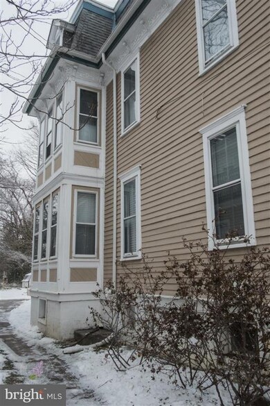 811 Collings Ave unit 2ND FLOOR, Oaklyn, NJ 08107 - photo 3