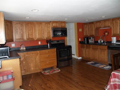 74 Glass St, Pembroke, NH 03275 - photo 6