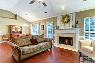Living Room / Dining Room