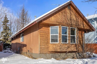 19-Exterior Front-ELKO5874