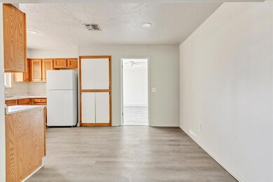 713 NE 37th St, Oklahoma City, OK 73105 - photo 7