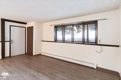 04-Living Room_ELI02876_blended-Edit