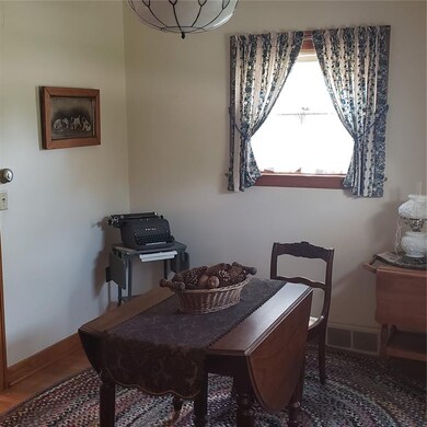 1617 C Ave NW, Cedar Rapids, IA 52405 - photo 6