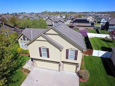 1504 Willow Cir, Raymore, MO 64083 - photo 6