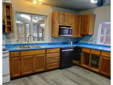 84899 Territorial Hwy, Eugene, OR 97402 - photo 6