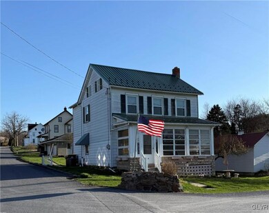 3251 E Grant St, Slatington, PA 18080 - photo 3