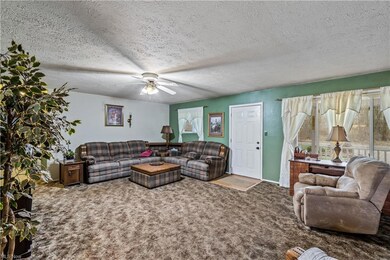 Spacious living room