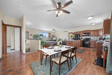 Virtually staged dining table