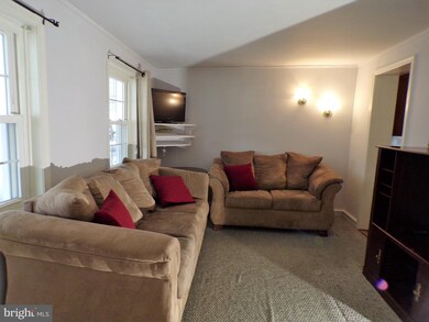 220 Rodmor Rd, Havertown, PA 19083 - photo 5